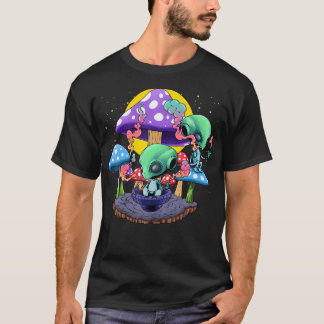 Psychedelic Alien Mushroom Nostalgia Groovy Vibe H T-shirt