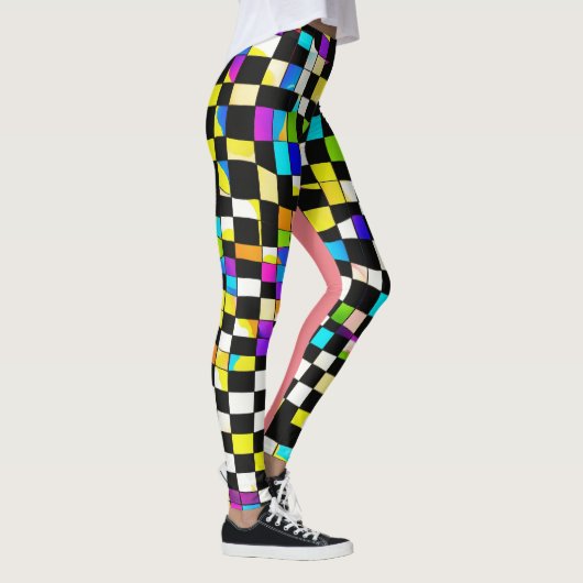 "Psychedelic Checkmate: Trippy Checkered Leggings" Leggings (Rechts)
