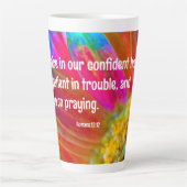 Psychedelic Daisy Romeinen 12:12 Latte Mok (Voorkant)