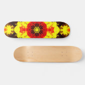 Psychedelic Kaleidoscope Flower Yellow and Red Persoonlijk Skateboard (Horizontaal)
