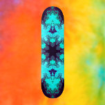 Psychedelic Mandala Flower Blue en Paars Persoonlijk Skateboard<br><div class="desc">Dit psychedelische kaleidoscoopbloemontwerp is blauw en paars. Levendige trippy visuals voor de moderne hippie of iedereen die van fel grappige kleuren houdt!</div>