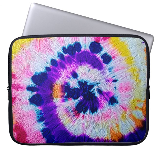 Psychedelic Spiral. Multicolor Fabric Tie Dye Heup Laptop Sleeve (Voorkant)