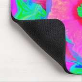 Psychedelische roze en rode hibiscusbloem muismat (Hoek)