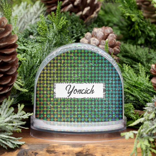 Psycho Checkers door Kenneth Yoncich Sneeuwbol (Winter)