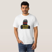 PTSS: DE DEMONEN STERVEN NOOIT T-SHIRT (Voorkant volledig)