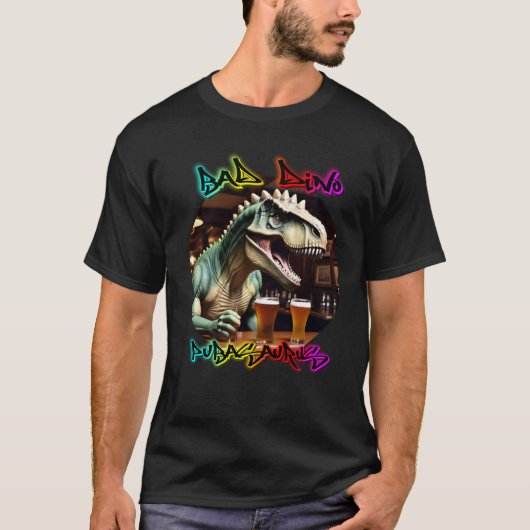 PUBASAURUS beroemd gemaakt door BAD Dino T-shirt (Voorkant)