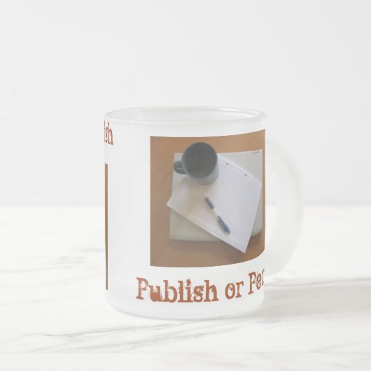 Publiceer of Perish Mok (Voorkant rechts)