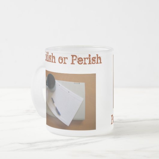 Publiceer of Perish Mok (Voorkant links)