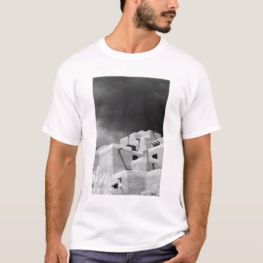 Pueblo stijladobe Inn in Loretto, Santa Fe, New 2 T-shirt (Voorkant)