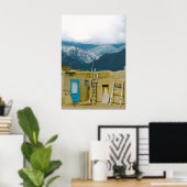 Pueblo Taos en bergen Poster (Thuiskantoor)