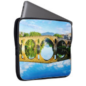 Puente La Reina Laptop Sleeve (Voorkant Rechts)