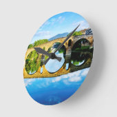 Puente La Reina Ronde Klok (Hoek)