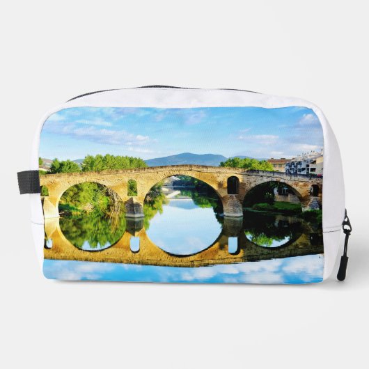 Puente La Reina Toilettasje (Voorkant)