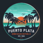 Puerto Plata Dominicaanse Retro Sunset Souvenir 60 Grote Klok<br><div class="desc">Puerto Plata retro strand ontwerp voor vakantie. Puerto Plata Caraïbisch eiland souvenir voor reizen naar Caraïbisch eiland. Puerto Plata strandkunstwerk voor Dominicaanse vakantiegangers en backpackers. Puerto Plata in het Caribisch retro souvenir. Ontwerp voor backpackers en reizen naar Dominicaanse Republiek. Caribisch eiland met strand souvenir voor vakantiegangers aan zee.</div>