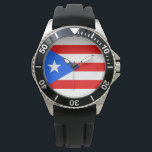 Puerto Ricaanse vlag (Puerto Rico) Horloge<br><div class="desc">Dit ontwerp is voorzien van de vlag van Puerto Rico, die het Caribische eiland en zijn bevolking vertegenwoordigt en symboliseert. Het Gemenebest Puerto Rico ("Estado Libre Asociado de Puerto Rico") is een gebied zonder rechtspersoonlijkheid in de Verenigde Staten van Amerika. Puerto Rico werd oorspronkelijk bevolkt door de inheemse Taíno-bevolking en...</div>