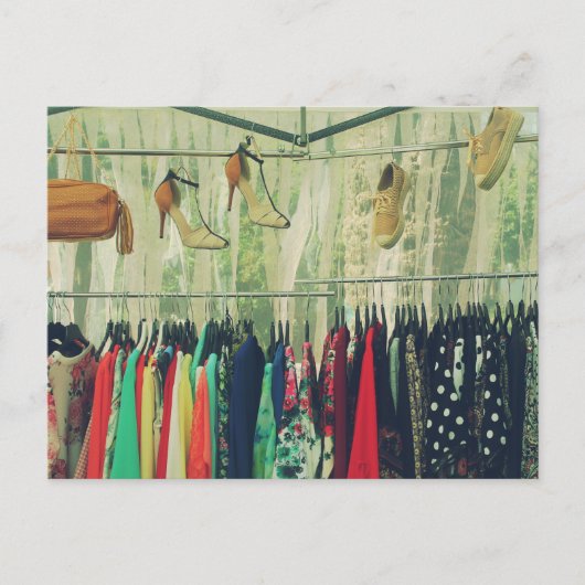 Puesto de ropa briefkaart (Voorkant)