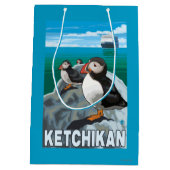 Puffins & Cruise Ship - Ketchikan, Alaska Medium Cadeauzakje (Achterkant)