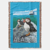 Puffins kijken naar een cruiseschip deken (Voorkant Verticaal)