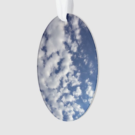Puffy Clouds on Blue Sky Ornament (voorkant)