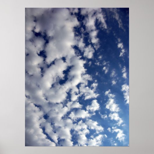 Puffy Clouds on Blue Sky Poster (Voorkant)