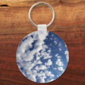 Puffy Clouds on Blue Sky Sleutelhanger (Voorkant)