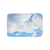 Puffy White Clouds en Blue Sky Badmat (Voorkant)