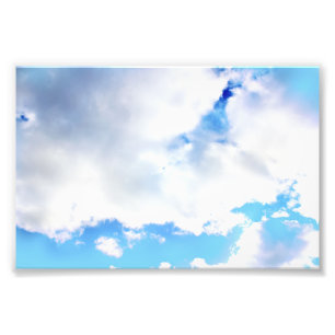 Puffy White Clouds en Blue Sky Foto Afdruk