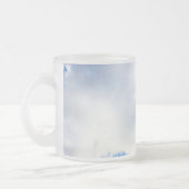 Puffy White Clouds en Blue Sky Matglas Koffiemok (Links)