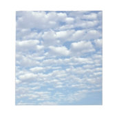 Puffy Wolken op Mooie Blauwe Hemel Notitieblok (Voorkant)