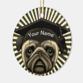 Pug Afstudeerder Keramisch Ornament (Links)