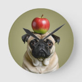 Pug Apple Ronde Klok (Voorkant)