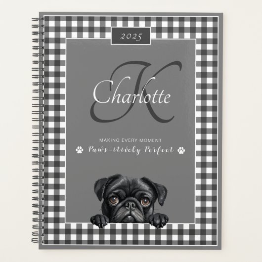 Pug Black White Gingham Aangepaste naam Monogram Planner (Voorkant)