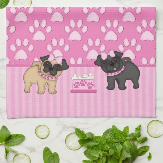 Pug Cuties roze strepen en poten Theedoek (Gevouwen)