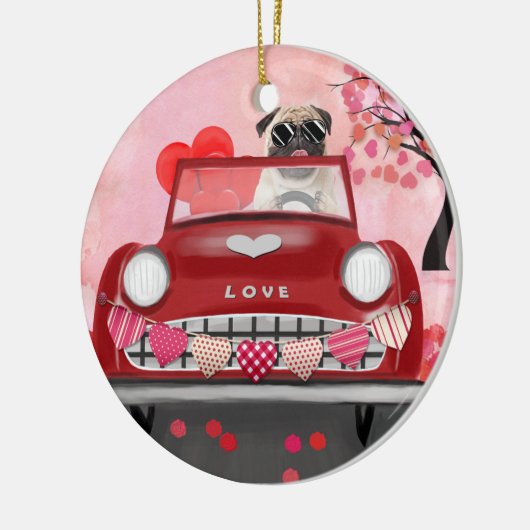 Pug Dog Auto met hart Valentijns Keramisch Ornament (Links)