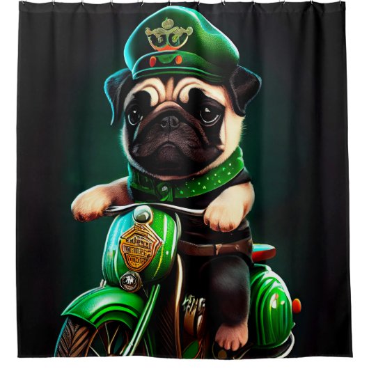 Pug Dog Driving Bike St. Patrick's Day Douchegordijn (Voorkant)