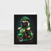 Pug Dog Driving Bike St. Patrick's Day Kaart (Voorkant)