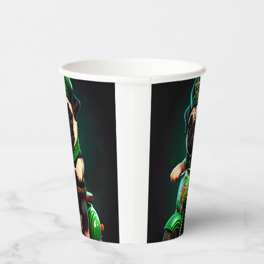 Pug Dog Driving Bike St. Patrick's Day Papieren Bekers (Rechts)