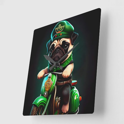 Pug Dog Driving Bike St. Patrick's Day Vierkante Klok (Hoek)