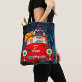 Pug Dog Driving Car Scary Halloween Tote Bag (Dichtbij)