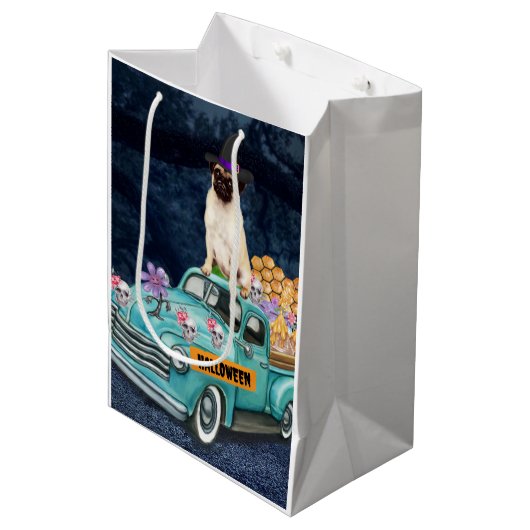 Pug Dog Halloween Truck Scary Night Medium Cadeauzakje (Voorkant Gekanteld)