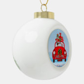Pug Dog in auto met kerstman Keramische Bal Ornament (Links)