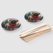 Pug Dog in Sneeuw Kerstmis Handwaaier (Niet-gemonteerd)