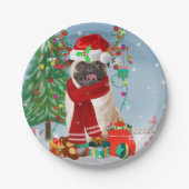 Pug Dog in sneeuw met kerstcadeaus Papieren Bordje (Voorkant)
