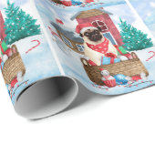 Pug Dog in sneeuwkerst Cadeaupapier (Rol Hoek)