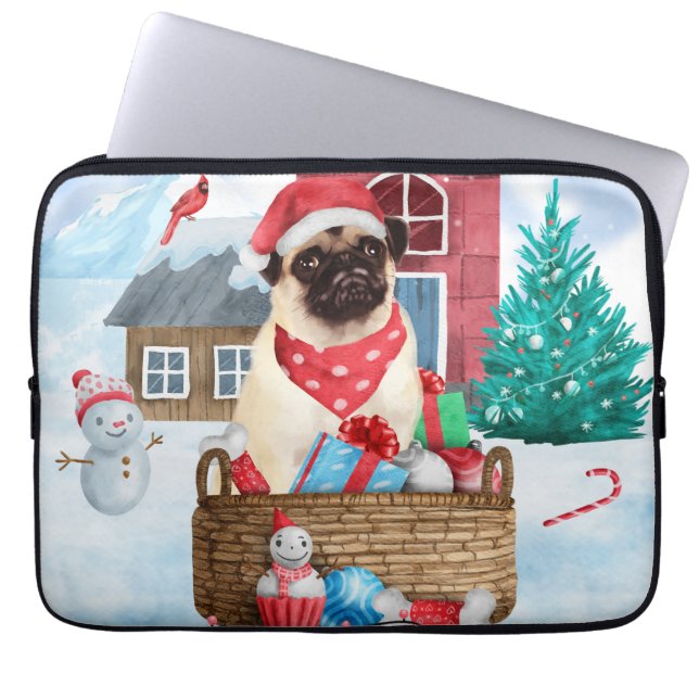 Pug Dog in sneeuwkerst Laptop Sleeve (Voorkant)