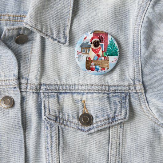 Pug Dog in sneeuwkerst Ronde Button 5,7 Cm (In situ)