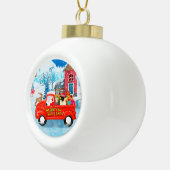 Pug Dog kerstbezorging vrachtwagen sneeuw Keramische Bal Ornament (Rechts)