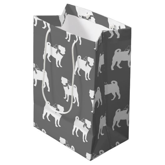 Pug Dog Puppy Medium Gift Bag Cadeauzakje (Voorkant Gekanteld)
