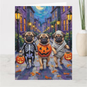 Pug Dogs Trick-or-Treating in Halloween kostuums Kaart (Voorkant)
