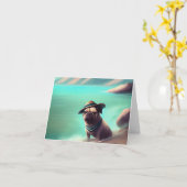 Pug geniet van strandschilderkunst kaart (Gele Bloem)